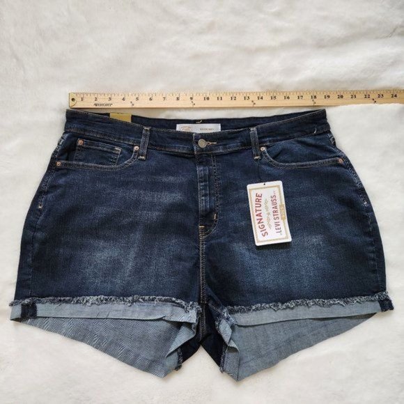 Levis Womens Jean Shorts Blue Denim High Rise 3" Shorts Frayed Hem 35W - Picture 7 of 9